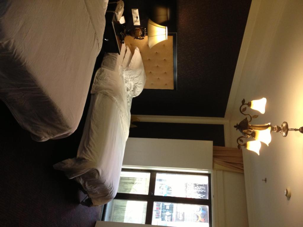 Manhattan Jinling Hotel Sanghaj Kültér fotó