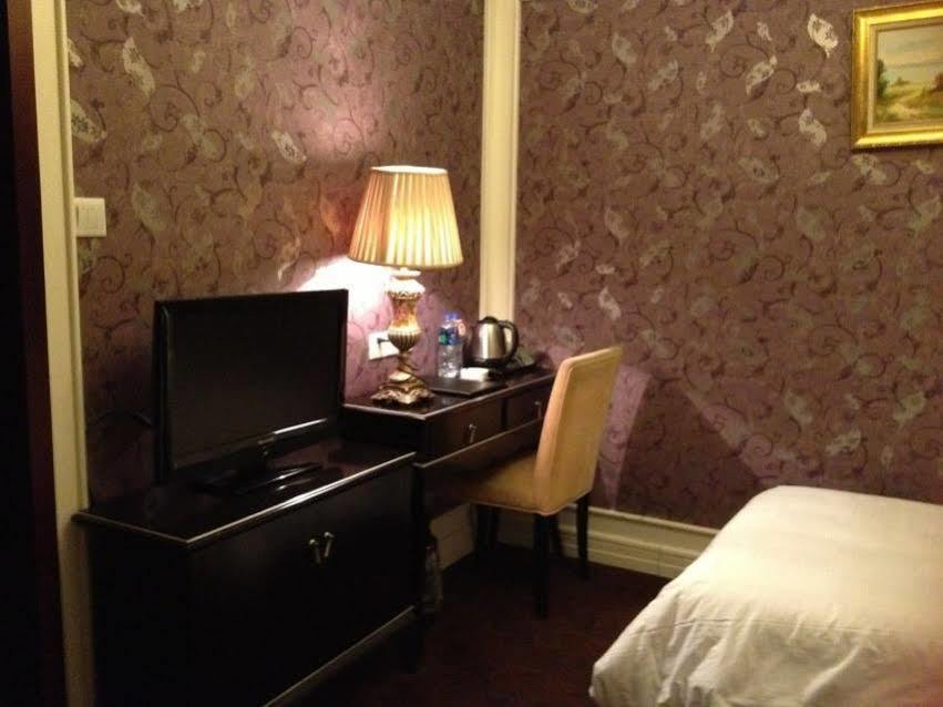 Manhattan Jinling Hotel Sanghaj Kültér fotó