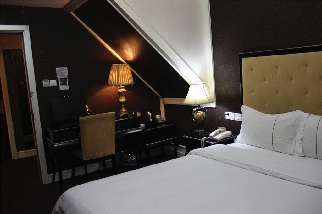 Manhattan Jinling Hotel Sanghaj Szoba fotó