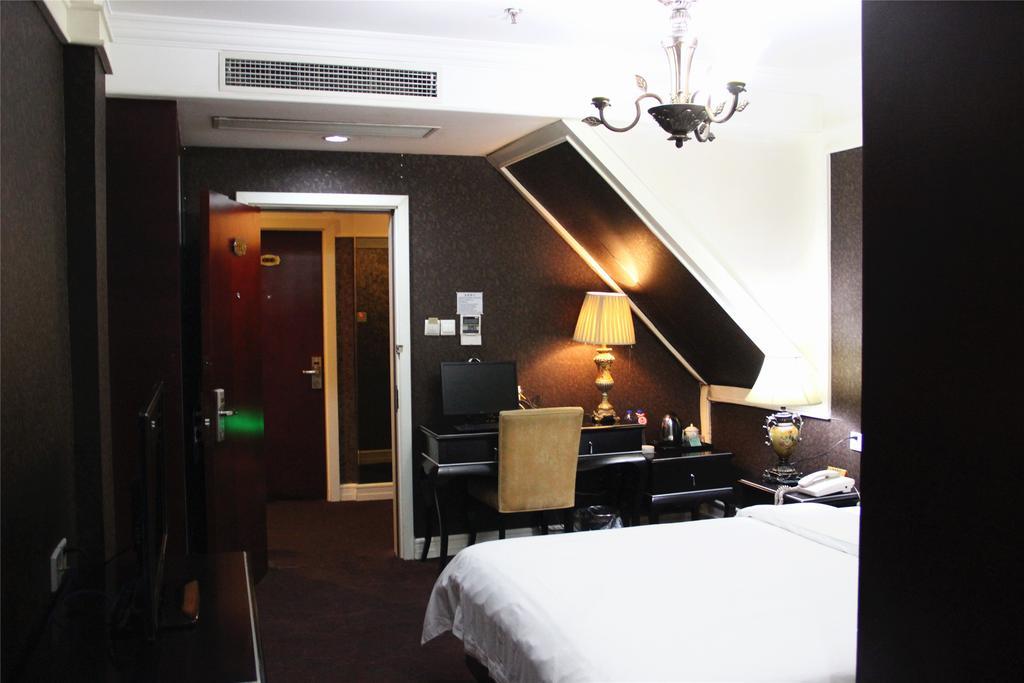 Manhattan Jinling Hotel Sanghaj Szoba fotó